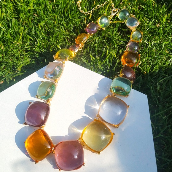 New Zara Multicolor Resin Cube Necklace - Picture 3 of 16